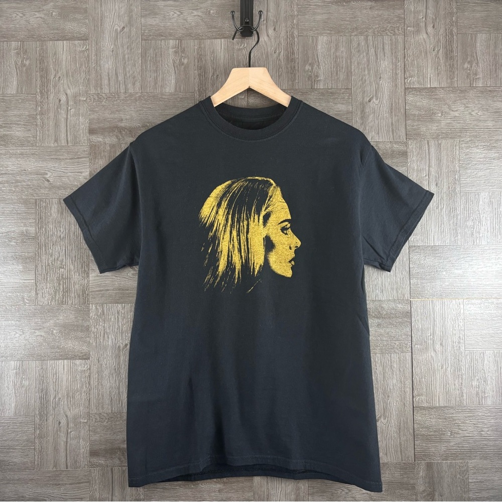 Women’s Adele 30 Exclusive Merch Black Cotton T-shirt Gold Silhouette Size M